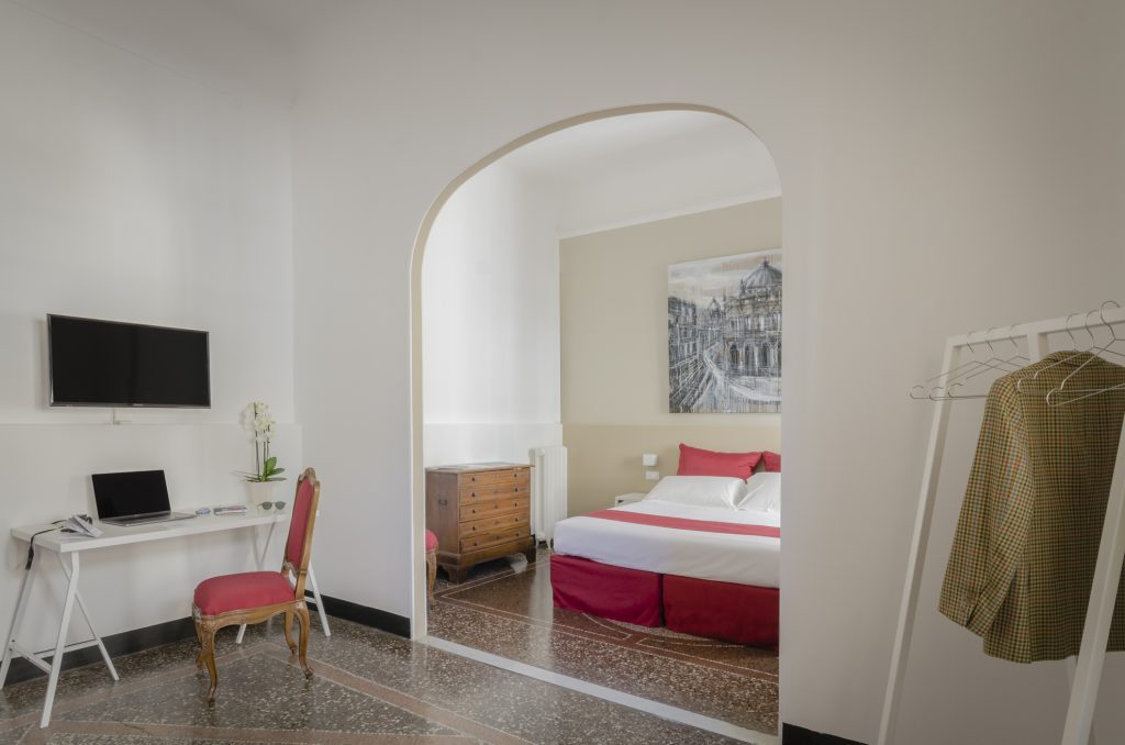 L’Arco — Apri foto 4/5