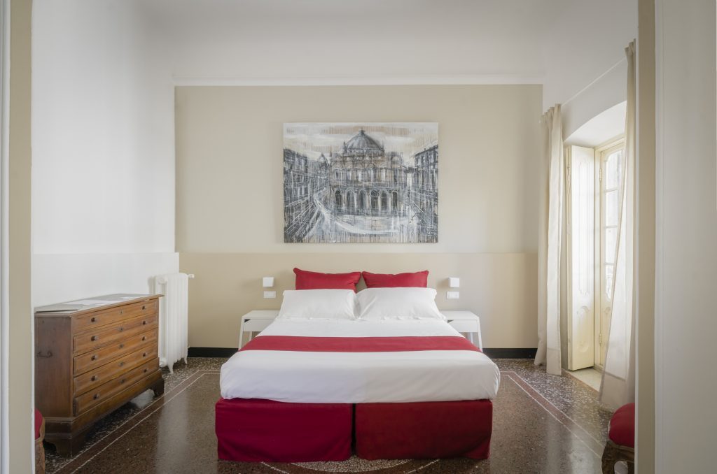 L’Arco — Apri foto 5/5