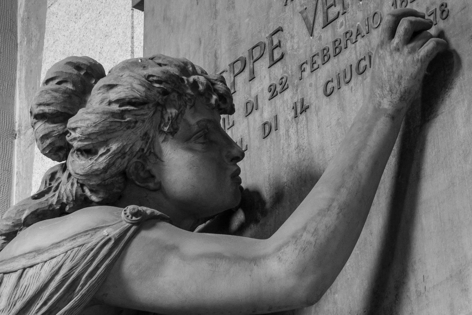 Scultura al Cimitero Monumentale di Staglieno